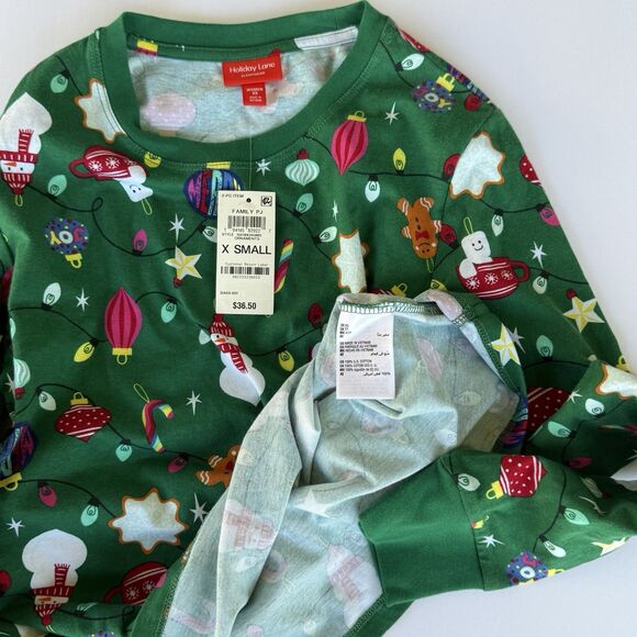 NWT Holiday Lane Women’s Pure Cotton Pajama Top Only Green Print XS Snowman - Picture 3 of 3